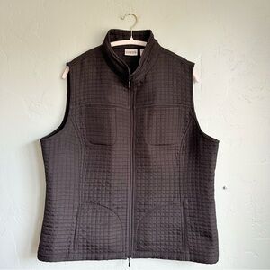 Chico's Women’s Black Quilted Zip Up Vest with Pockets Size XL‎
